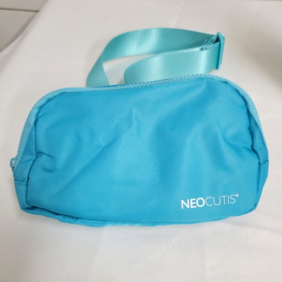 Neocutis Zipperd Fanny  Pack Belt Bag Travel - Picture 1 of 7
